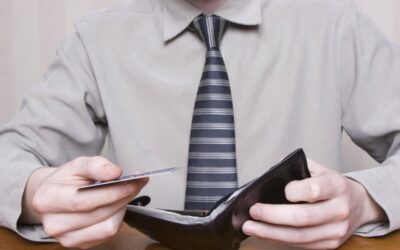 Claim flat rate expenses for work clothing and tools